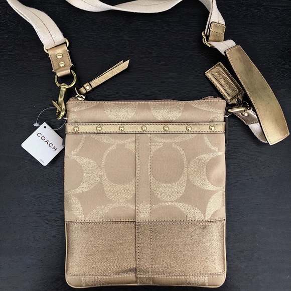 Coach Bags Never Been Used Coach Crossbody Bag Poshmark
